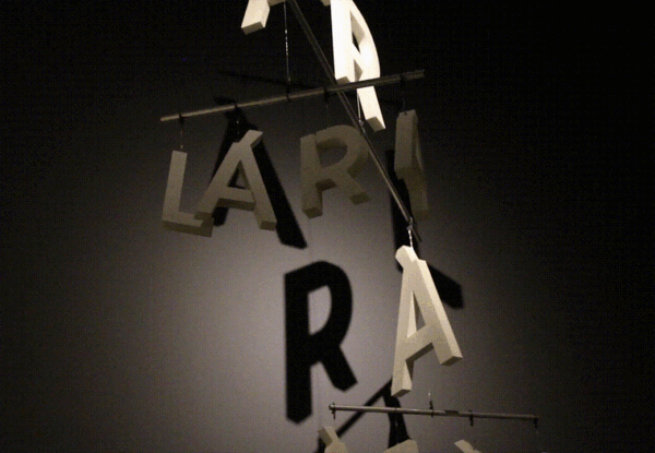 Móbiles Tipográficos